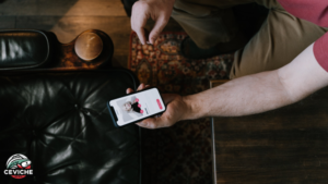 ¿Encontrar el amor en la tecnología? El 20% de los usuarios de Internet ha coqueteado con un chatbot